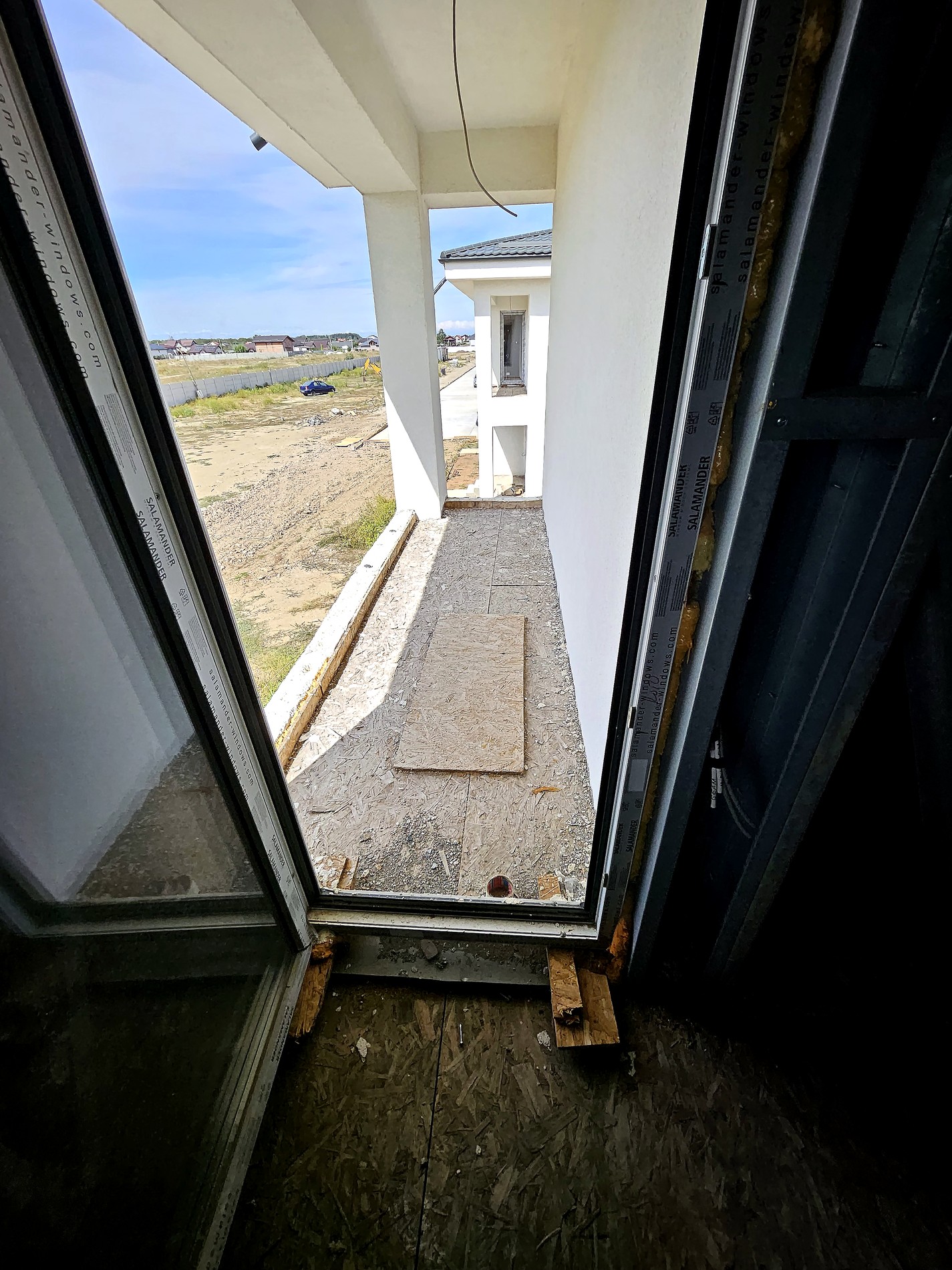 Nedokončan balkon na hiši med gradnjo